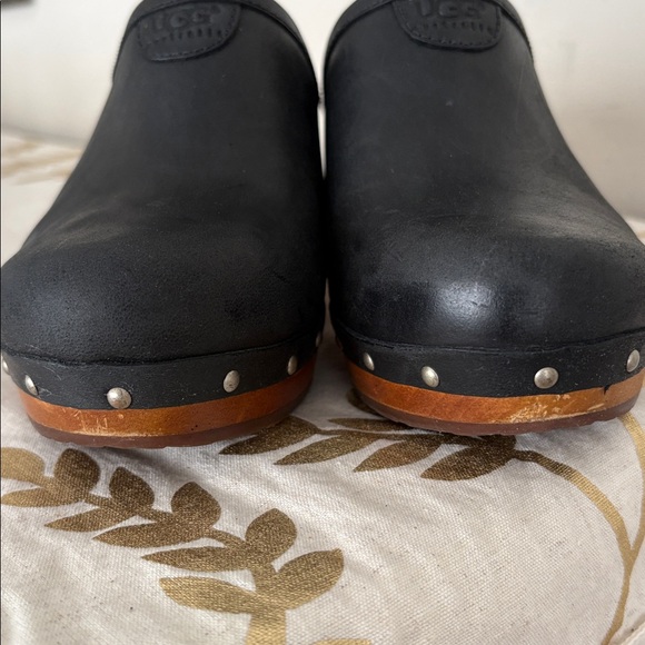 UGG Black Leather Mules with Wooden Sole - Picture 8 of 8